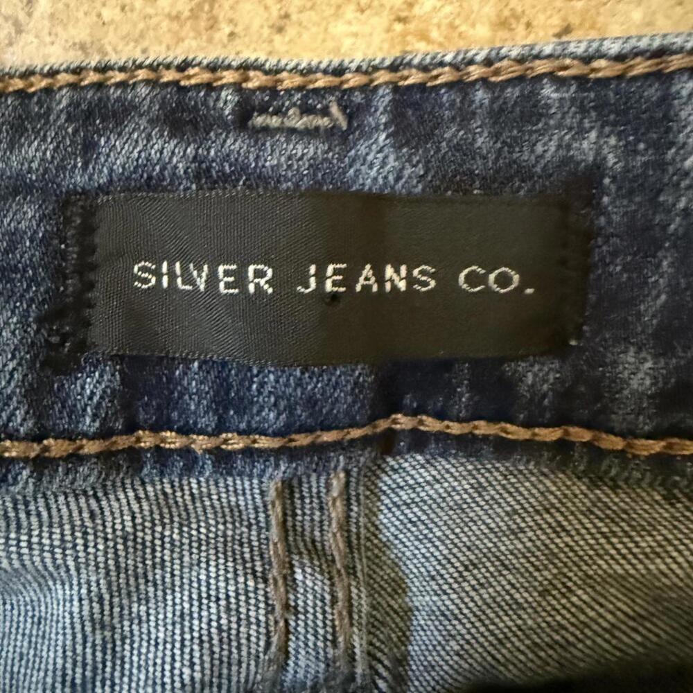 Silver jeans co Avery bootcut style - Picture 5 of 6